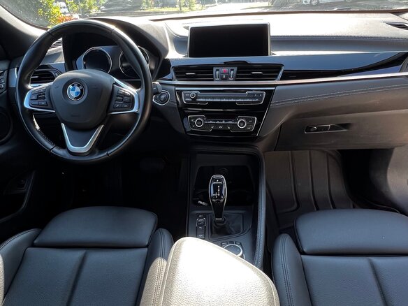 2022 BMW X2 xDrive28i I (F39), белый, 3500000 рублей - вид 5