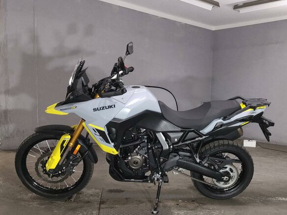 2023 Suzuki V-Strom 800DE, серый, 1277000 рублей