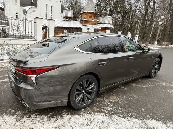 2018 Lexus LS 500 V, серый, 4900000 рублей - вид 10