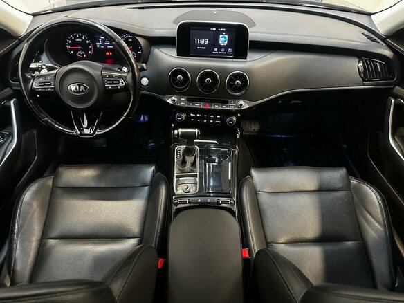 2018 Kia Stinger I, синий, 2080000 рублей - вид 4