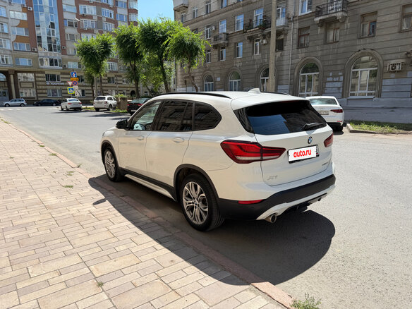 2020 BMW X1 18d xDrive II (F48) Рестайлинг, белый, 3250000 рублей - вид 5