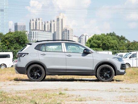 2026 Volkswagen Tharu XR, серый, 2400000 рублей, вид 4