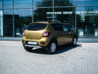 2015 Renault Sandero Stepway II, зелёный, 670000 рублей, вид 2