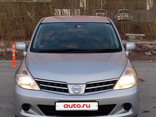 2009 Nissan Tiida I, серебристый, 850000 рублей, вид 2
