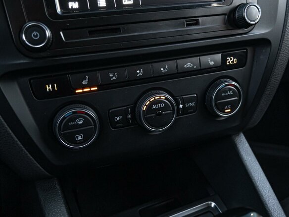 2016 Volkswagen Jetta VI Рестайлинг, чёрный - вид 12