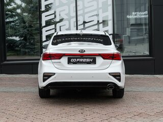 2021 Kia Cerato IV Рестайлинг, белый, 2079000 рублей, вид 4