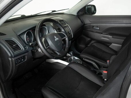 2013 Mitsubishi ASX I Рестайлинг, серебристый, 799000 рублей, вид 5
