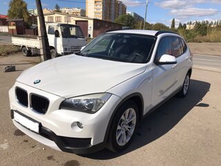 2013 BMW X1 18i I (E84) Рестайлинг, белый, 1110000 рублей, вид 1