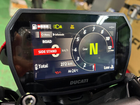 2026 Ducati Monster, красный, 1280000 рублей, вид 4