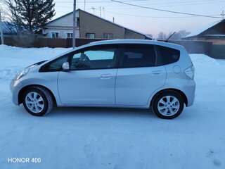 2011 Honda Fit Hybrid II, серебристый, 770000 рублей, вид 4