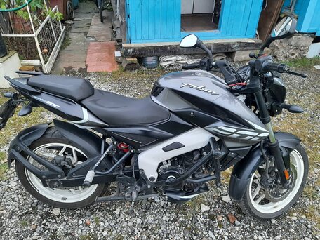 2021 Bajaj Pulsar NS 200, чёрный, 160000 рублей, вид 1
