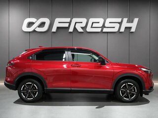 2021 Honda Vezel II, красный, 2420000 рублей, вид 5