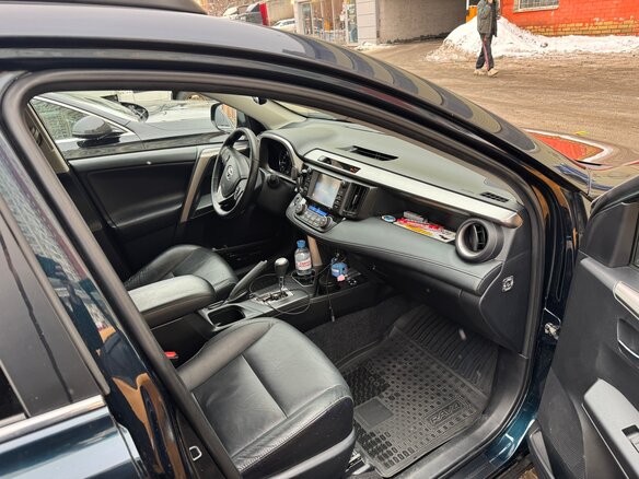 2018 Toyota RAV4 IV (XA40) Рестайлинг, синий, 3350000 рублей - вид 9