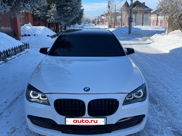 2009 BMW 7 серии 730d V (F01/F02/F04), белый, 2000000 рублей - вид 2