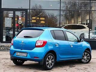 2017 Renault Sandero II, синий, 1039000 рублей, вид 4