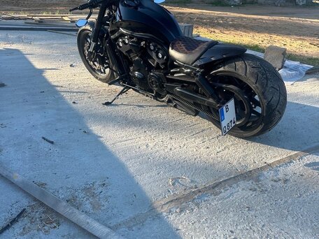 2015 Harley-Davidson V-Rod, чёрный, 3000000 рублей, вид 2