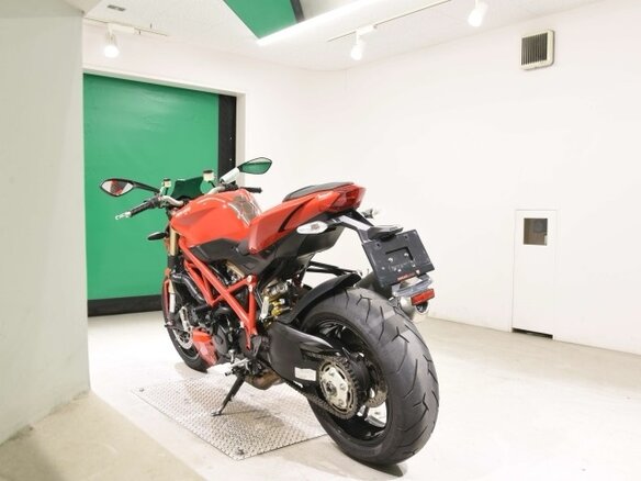 2012 Ducati 848, красный, 445000 рублей - вид 5