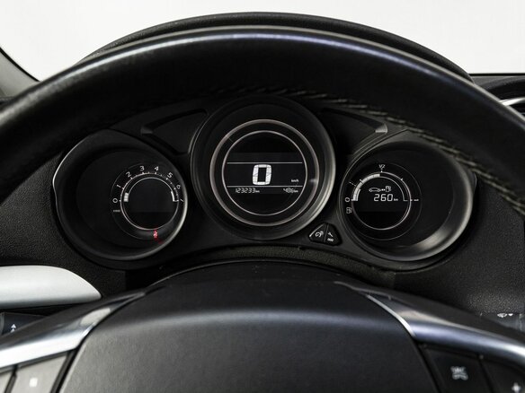 2017 Citroen C4 II Рестайлинг, чёрный, 989000 рублей - вид 19