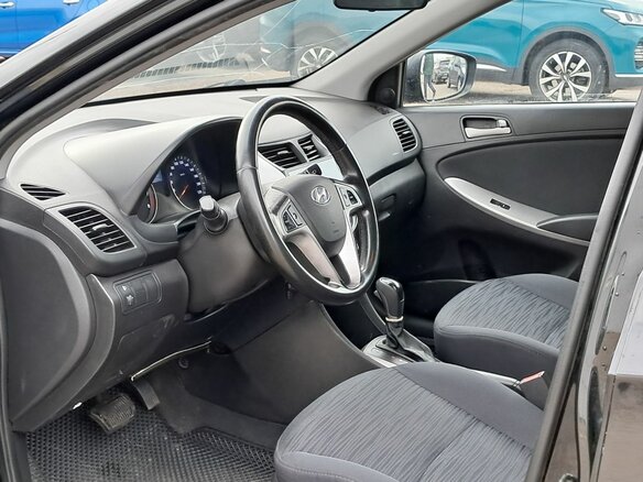 2014 Hyundai Solaris I Рестайлинг, чёрный, 820000 рублей - вид 15