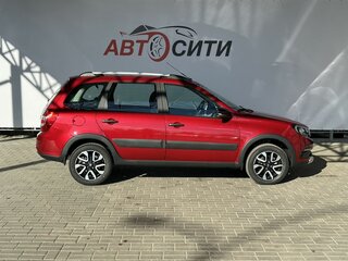 2026 Lada (ВАЗ) Granta Cross I Рестайлинг, красный, 1225000 рублей, вид 4