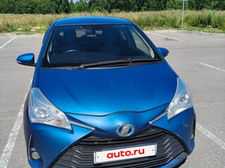 2017 Toyota Vitz III (XP130) Рестайлинг 2, синий, 1000000 рублей, вид 2