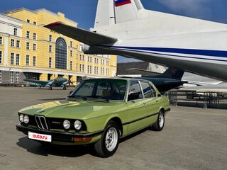 1981 BMW 5 серии 520i I (E12) Рестайлинг, зелёный, 555555 рублей, вид 1