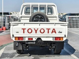 2024 Toyota Land Cruiser 79 70 Series Рестайлинг 2, белый, 8160000 рублей, вид 5