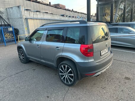 2012 Skoda Yeti I, серый, 795000 рублей, вид 4