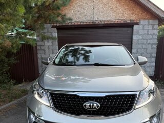 2015 Kia Sportage III Рестайлинг, серебристый, 1570000 рублей, вид 3