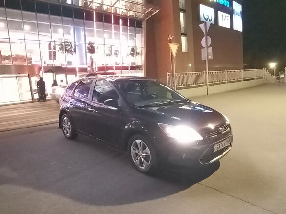 2010 Ford Focus II Рестайлинг, фиолетовый, 730000 рублей - вид 5