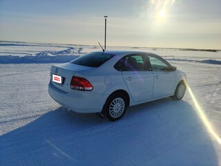 2014 Volkswagen Polo V, белый, 1150000 рублей, вид 3