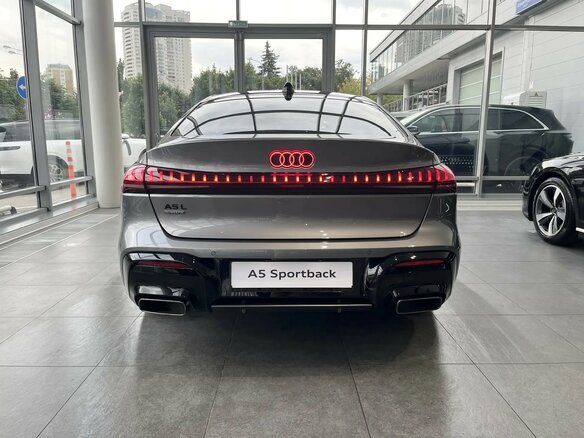 2026 Audi A5 L Sportback III (B10), серый, 6450000 рублей - вид 4