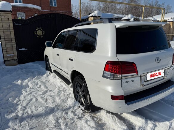 2014 Lexus LX 570 III Рестайлинг, белый, 3700000 рублей - вид 14