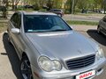 2004 Mercedes-Benz C-Класс 230 II (W203) Рестайлинг, серебристый, 850000 рублей - вид 3