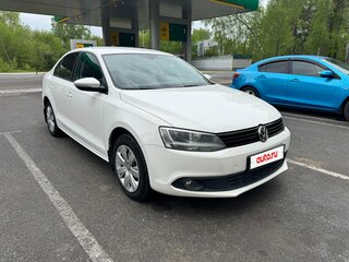 2013 Volkswagen Jetta VI, белый, 900000 рублей, вид 3