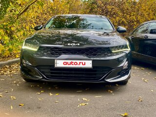 2021 Kia K5 III, серый, 2505000 рублей, вид 1