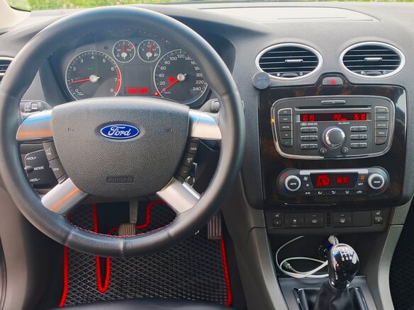 2007 Ford Focus II, чёрный, 500000 рублей - вид 8