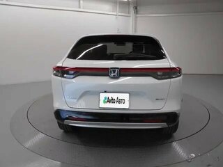 2021 Honda Vezel II, белый, 1250000 рублей, вид 4