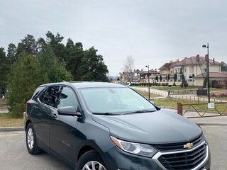 2018 Chevrolet Equinox III, серебристый, 2100000 рублей, вид 3