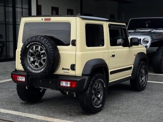 2022 Suzuki Jimny Sierra IV, бежевый, 1930000 рублей, вид 4