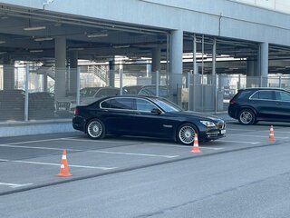 2015 BMW 7 серии Long 750Li xDrive V (F01/F02/F04) Рестайлинг, чёрный, 3490000 рублей, вид 4