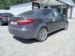 2013 Kia Rio 5-speed III, серый, 720000 рублей, вид 1