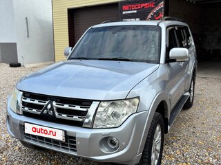 2012 Mitsubishi Pajero IV Рестайлинг 1, серебристый, 2350000 рублей, вид 2