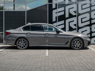 2021 BMW 5 серии 520d xDrive VII (G30/G31/G38) Рестайлинг, серый, 4725000 рублей, вид 5