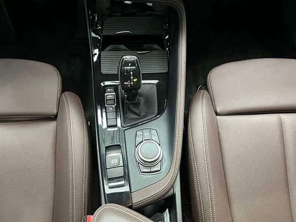 2023 BMW X1 Long 20Li sDrive III (U11/U12), белый, 2766000 рублей - вид 13
