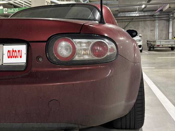 2008 Mazda MX-5 Hard Top III (NC), красный, 2000000 рублей - вид 15