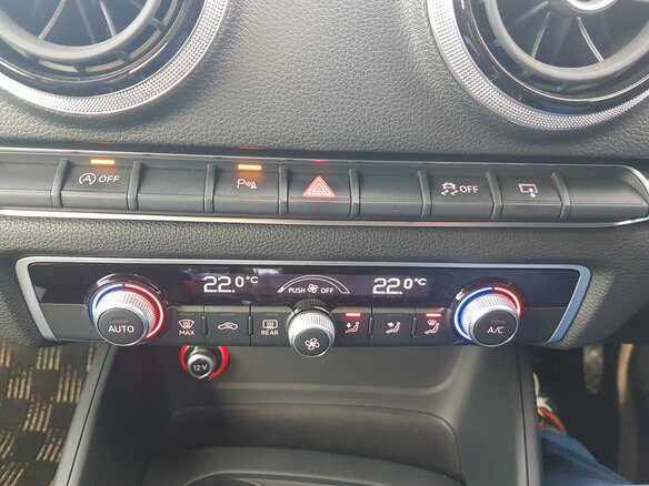 2015 Audi A3 III (8V), синий, 1270000 рублей - вид 21