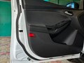2011 Ford Focus III, белый - вид 8