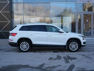 2018 Skoda Kodiaq I, белый, 2550000 рублей, вид 4
