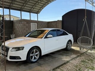 2009 Audi A4 IV (B8), белый, 450000 рублей, вид 1